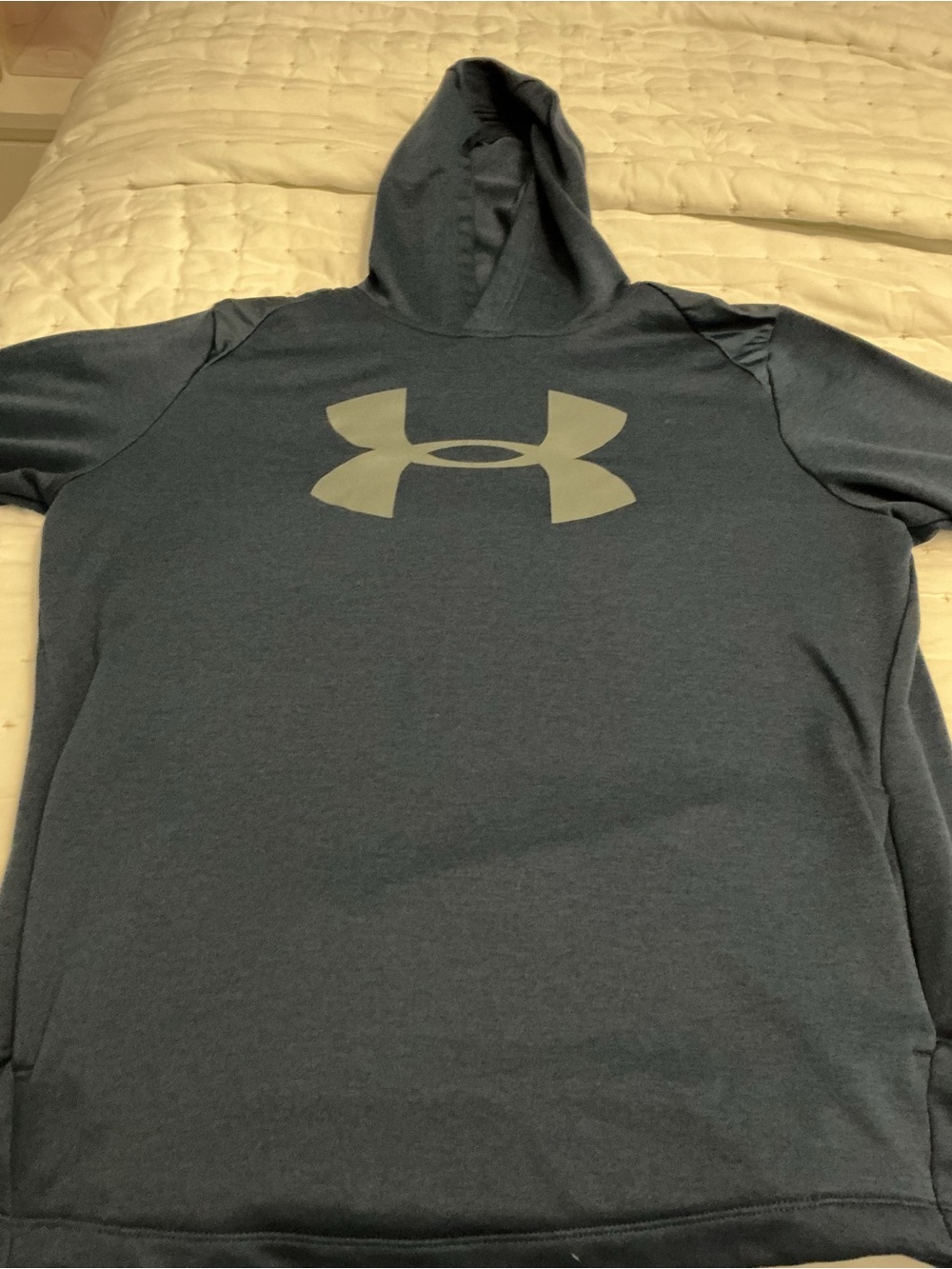Under Armour Men's Hooded Sweatshirt in Dark Blue